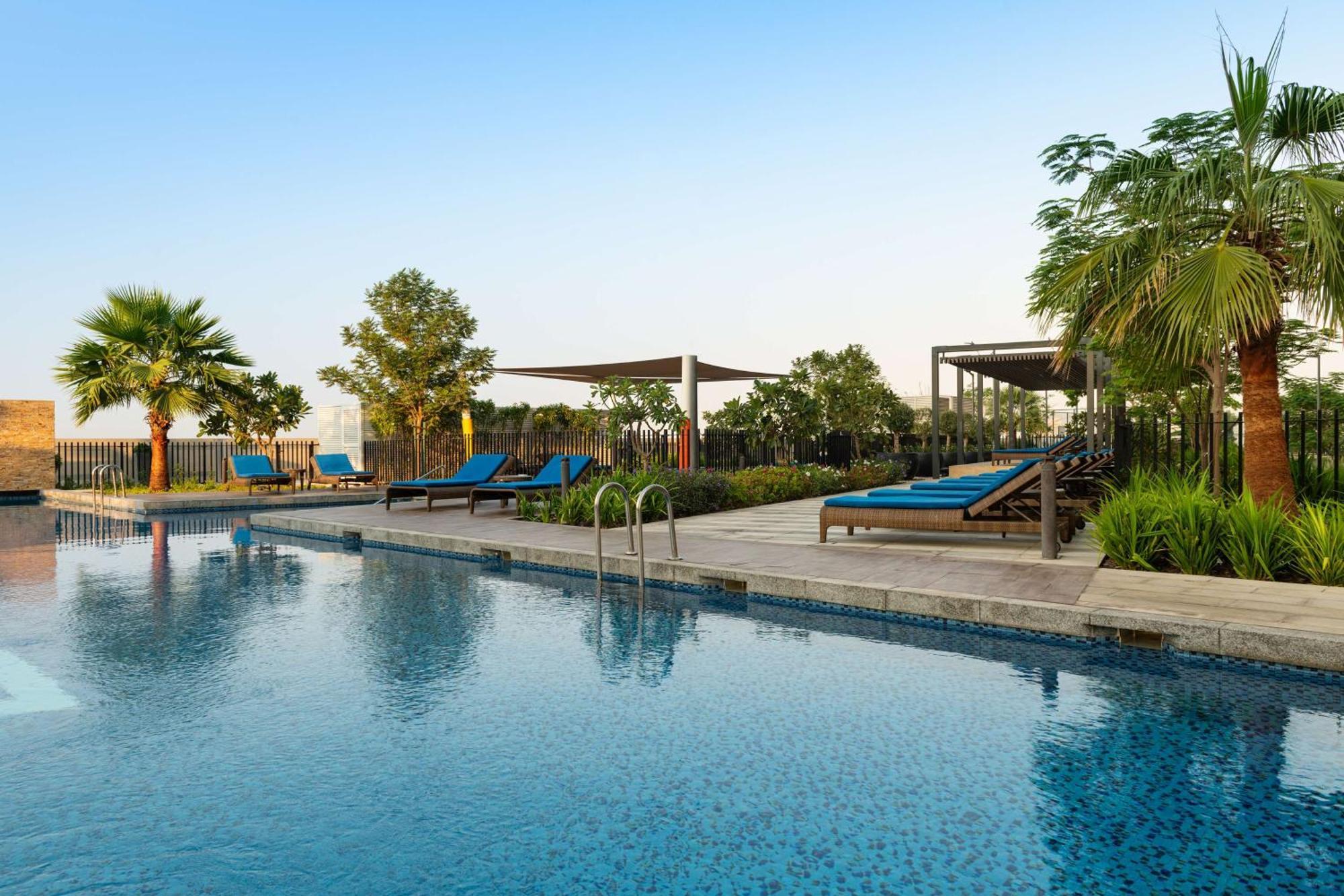 Hotel Radisson Dubai Damac Hills Zewnętrze zdjęcie