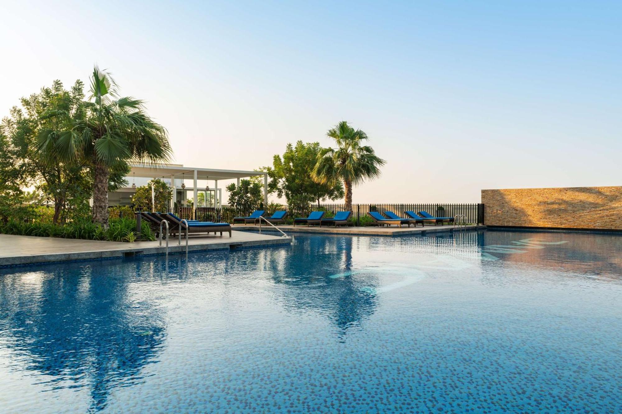 Hotel Radisson Dubai Damac Hills Zewnętrze zdjęcie