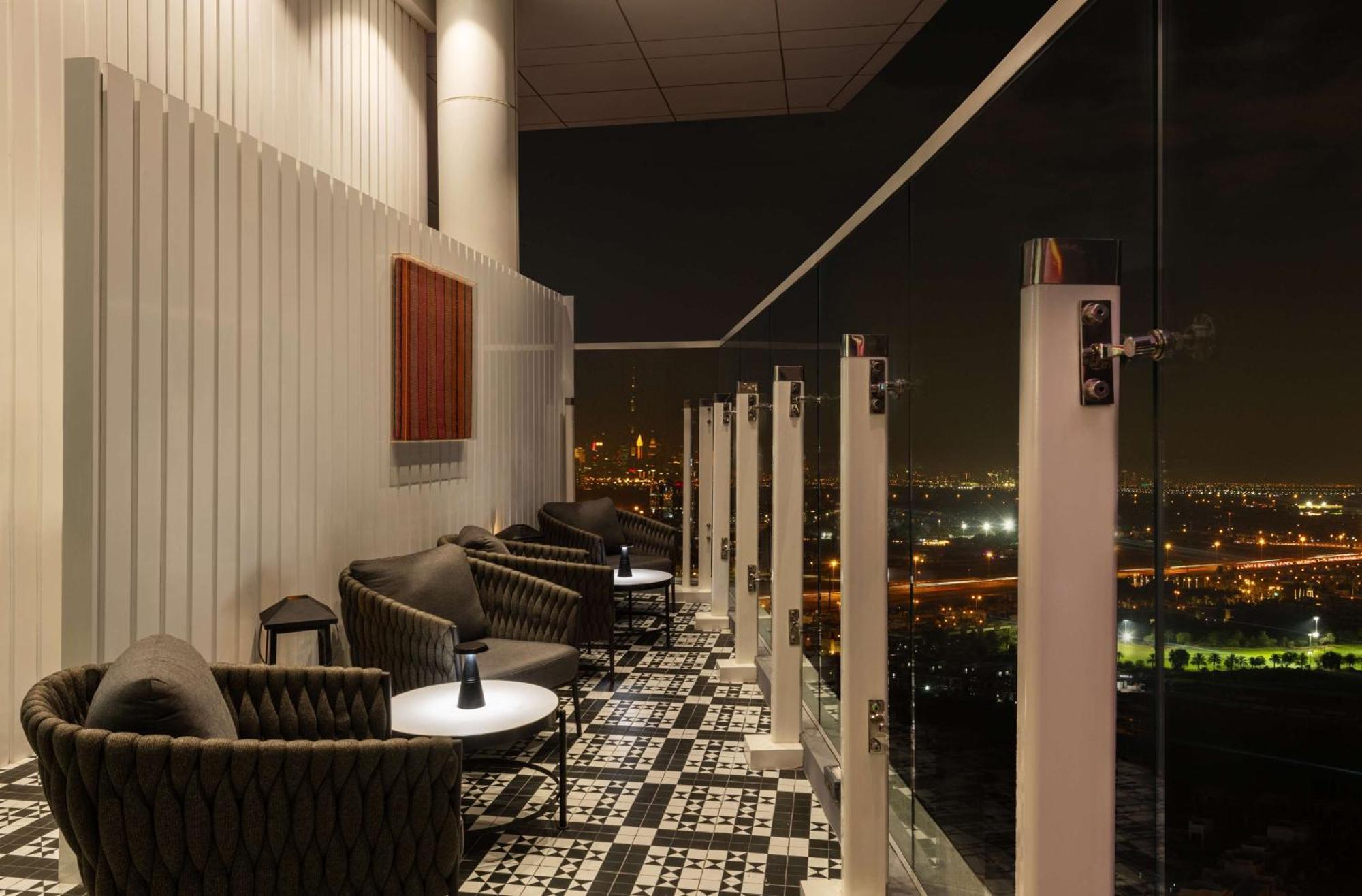 Hotel Radisson Dubai Damac Hills Zewnętrze zdjęcie